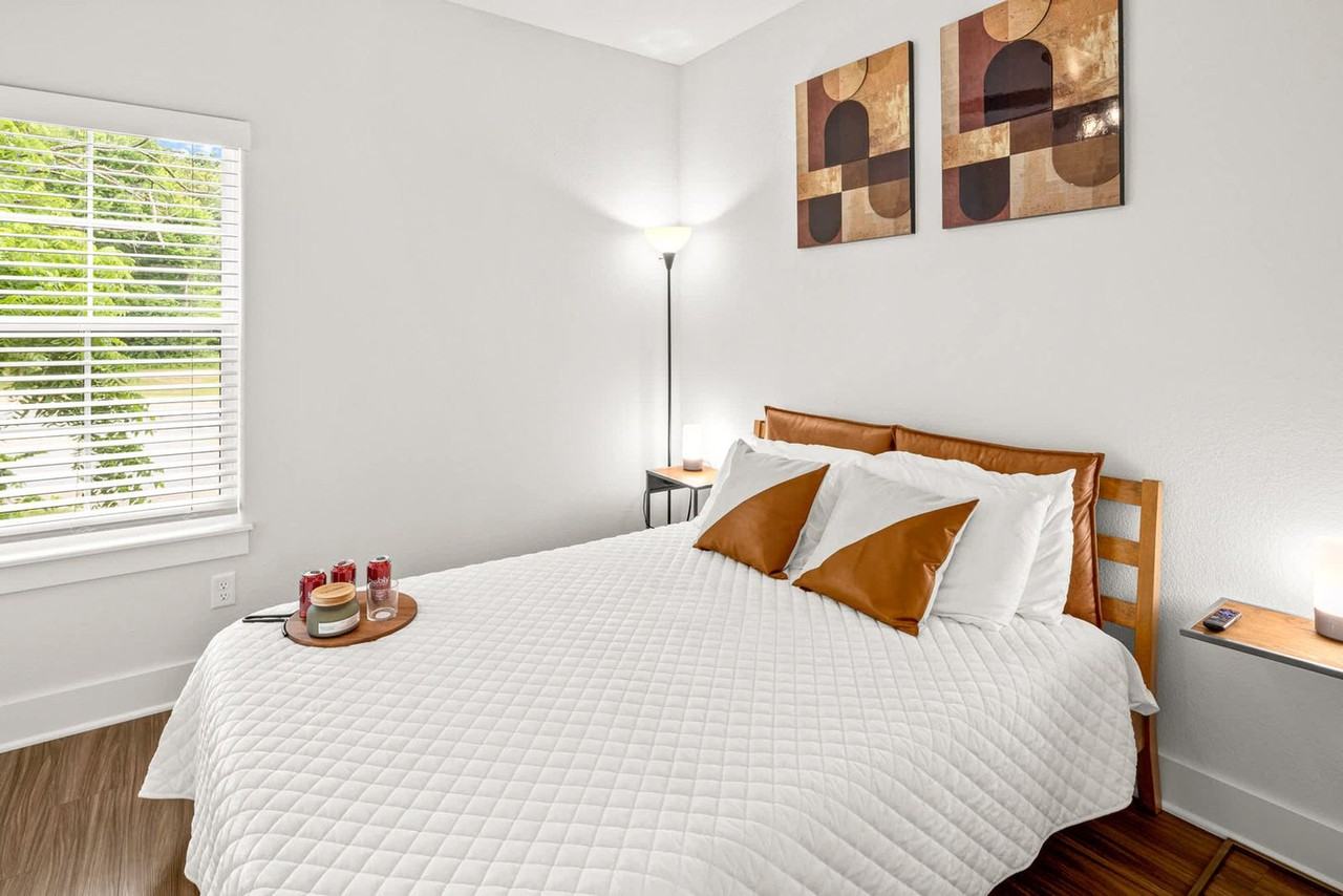 1572 W Cato Springs Rd #1241338P - Photo 3 of 13