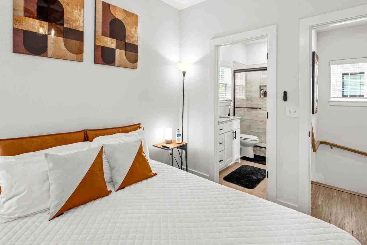 1572 W Cato Springs Rd #1241338P - Photo 4 of 13