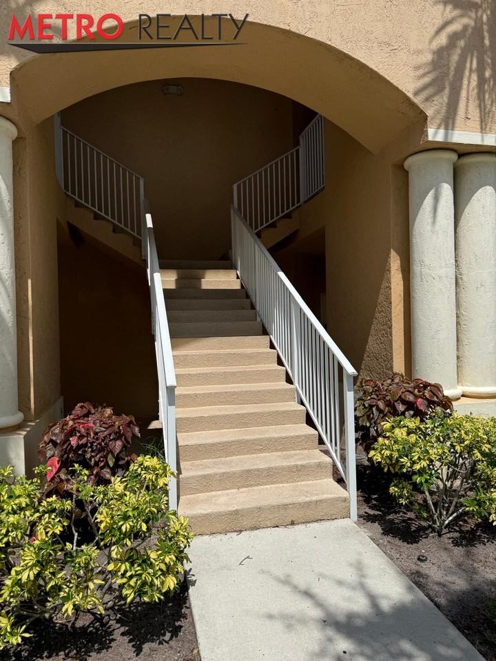 8346 Mulligan Circle - Photo 2 of 10