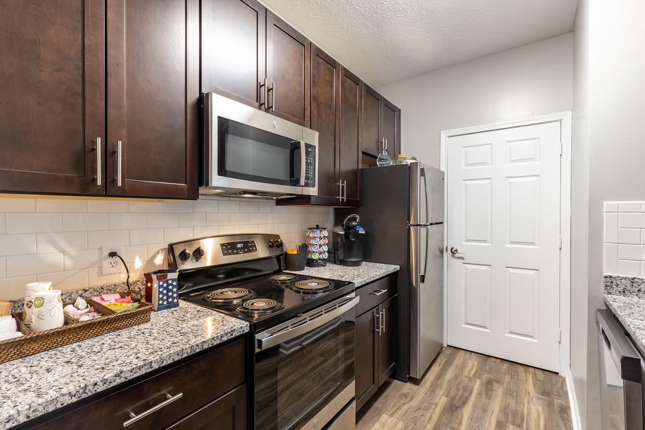 Meridian Oaks - Photo 7 of 75