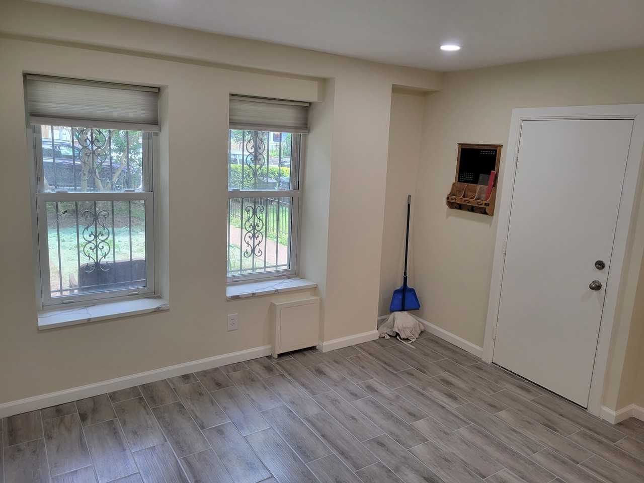 2622 Sherman Ave Nw #B - Photo 5 of 18