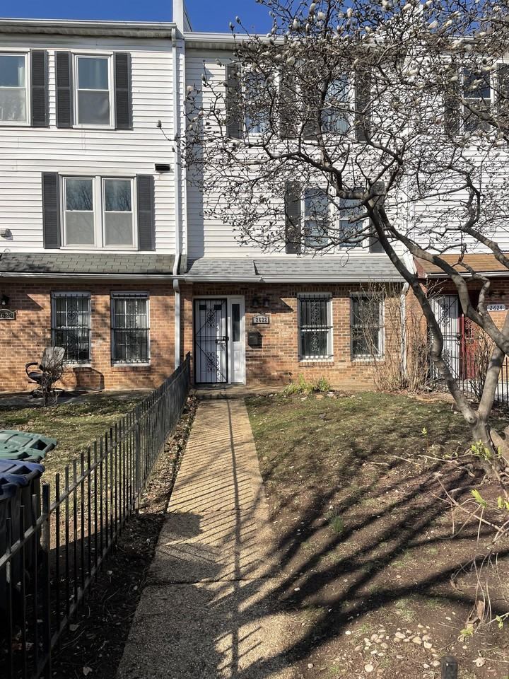 2622 Sherman Ave Nw #B - Photo 7 of 18