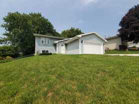 3845 10th Ave Sw - Photo 1 of 1
