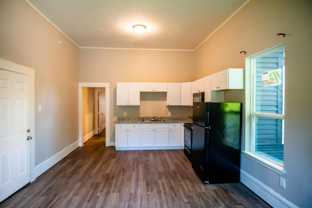 509 5th St #B - Photo 1 of 1