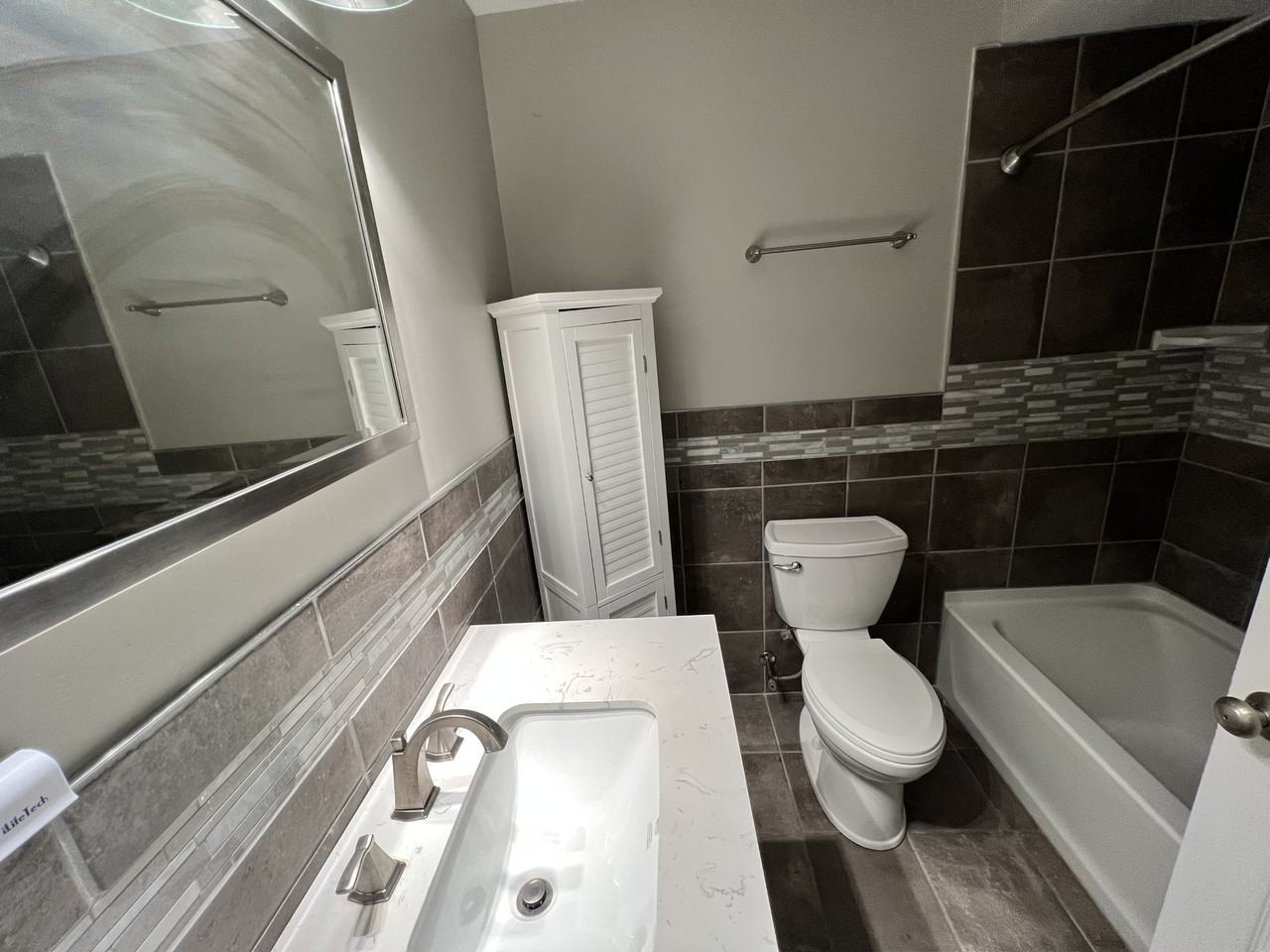 2630 Whitemore Pl - Photo 7 of 10
