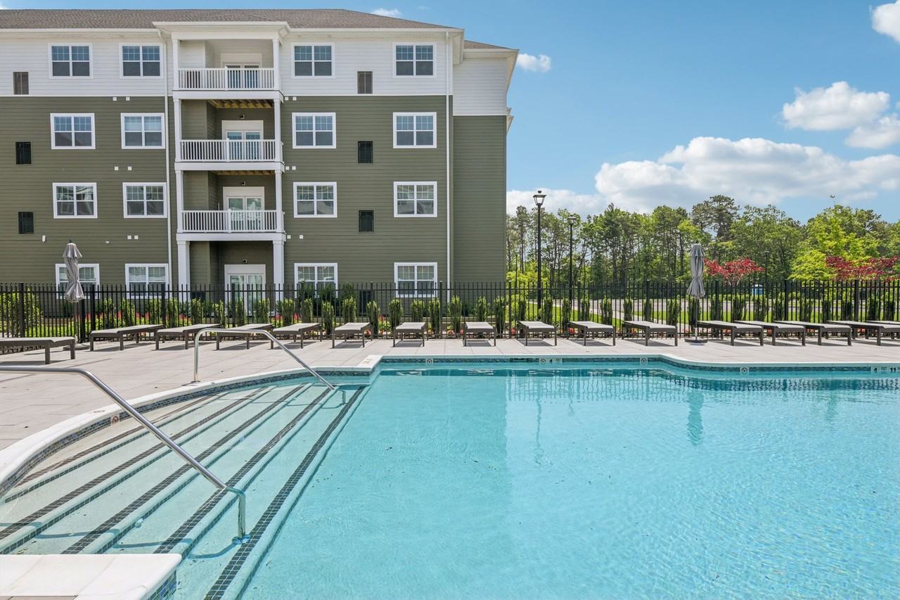 Brand New Senior Luxury Apartment Residences - Photo 4 of 25