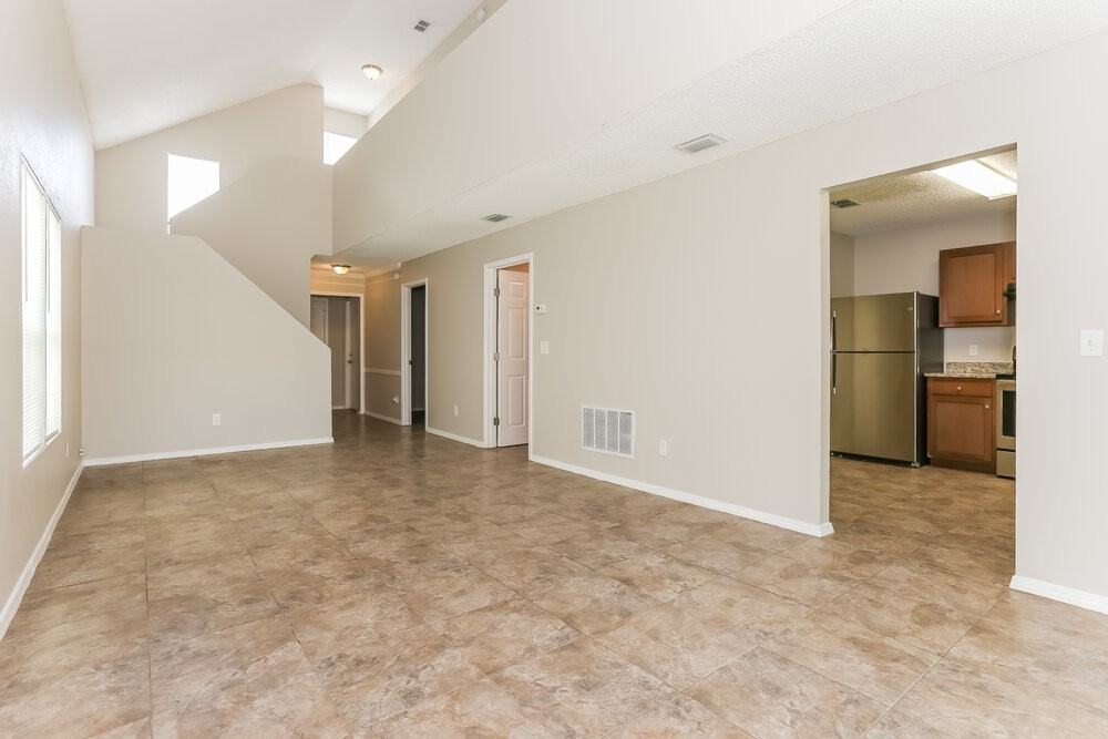 11002 Traci Lynn Dr - Photo 4 of 25