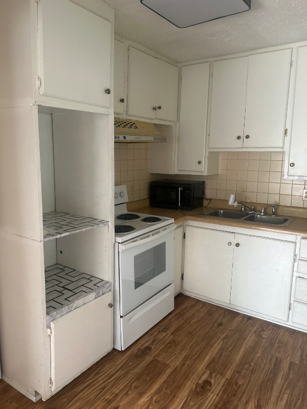 1207 N Ross Ave #1 - Photo 6 of 13