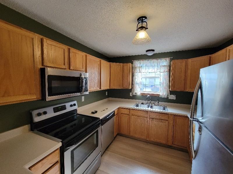 10 Cherry Ct #2 - Photo 7 of 20