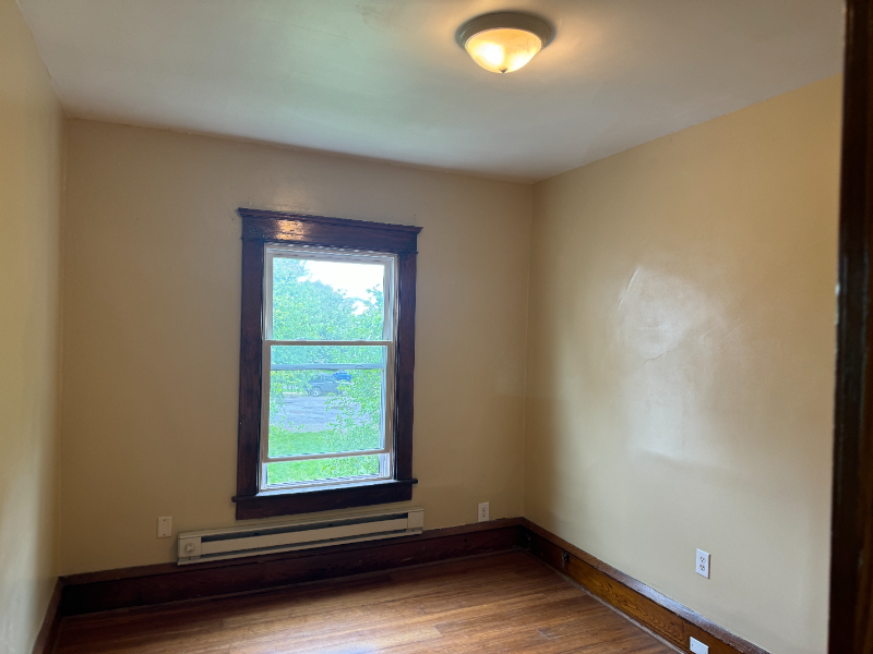 439 1/2 Elm Ave #439 - Photo 7 of 12