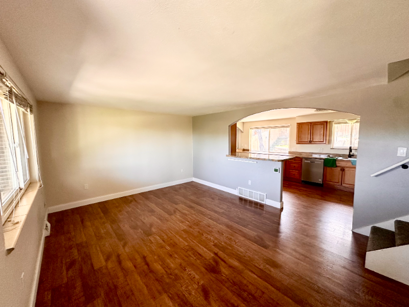 425 S Kipling St - Photo 2 of 16