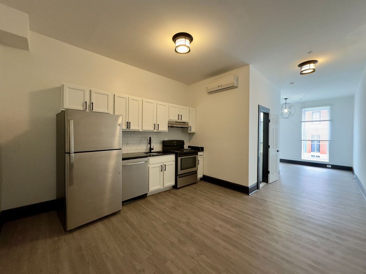 930-938 N Calvert St - Photo 5 of 7