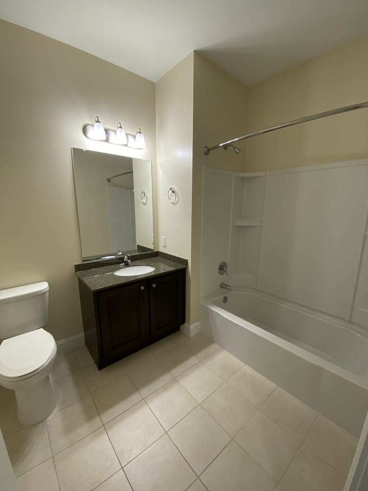 The Springs Luxury Apartments - Photo 7 of 18