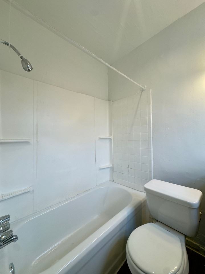 4 & 10 E Biddle Street - Photo 7 of 17