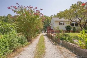 featured image of 522 N Main St #B