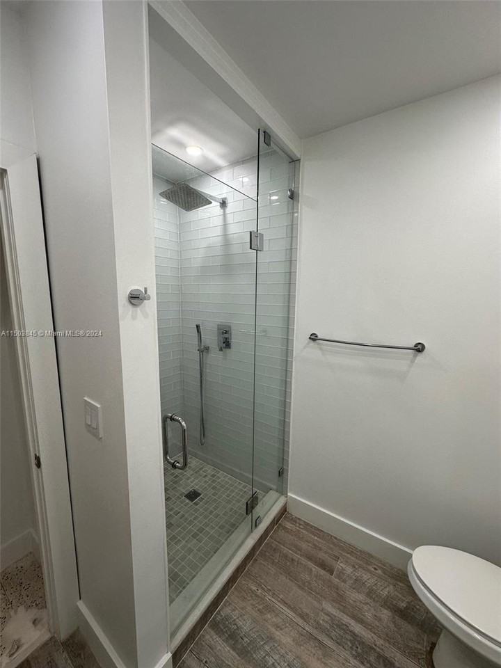 1685 Sw 15th St #NA - Photo 6 of 11