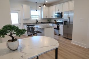 41 W High St #3 - Photo 1 of 1