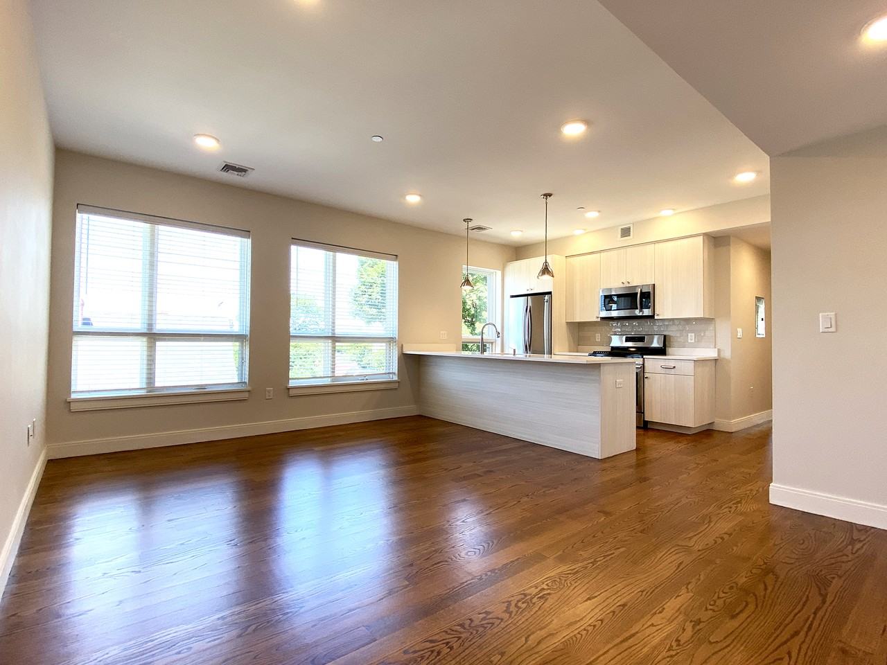 1 Everett St #501