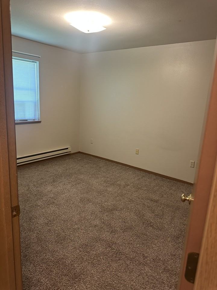 309 N Pleasant St #2 - Photo 2 of 7