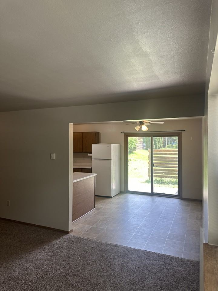 309 N Pleasant St #2 - Photo 3 of 7