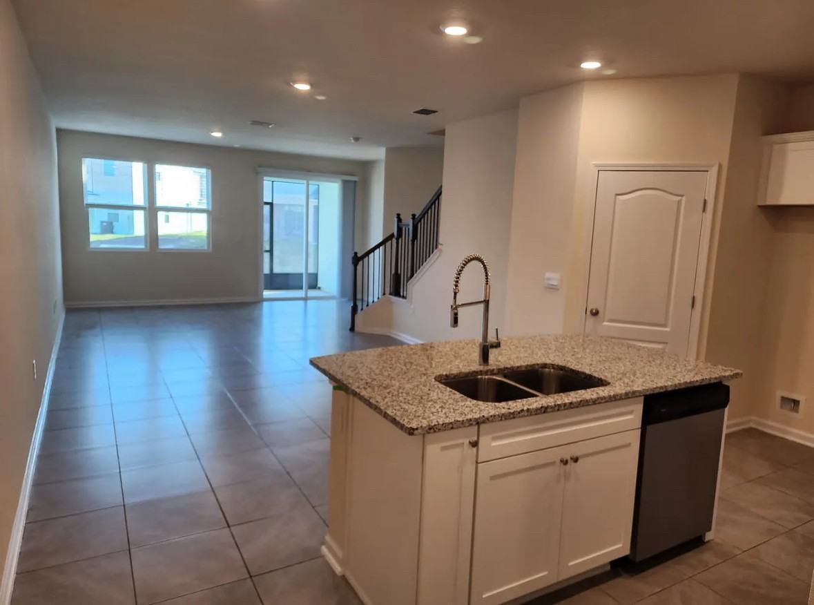 130 Pasadena Dr - Photo 2 of 19