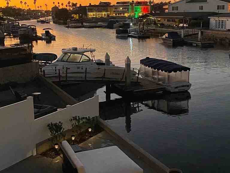 623 36th St #NA - Photo 3 of 15