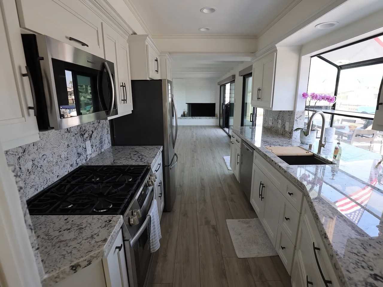 623 36th St #NA - Photo 7 of 15