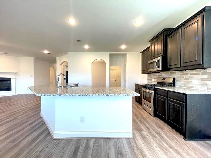 2818 Diamondback Dr #NA - Photo 5 of 25