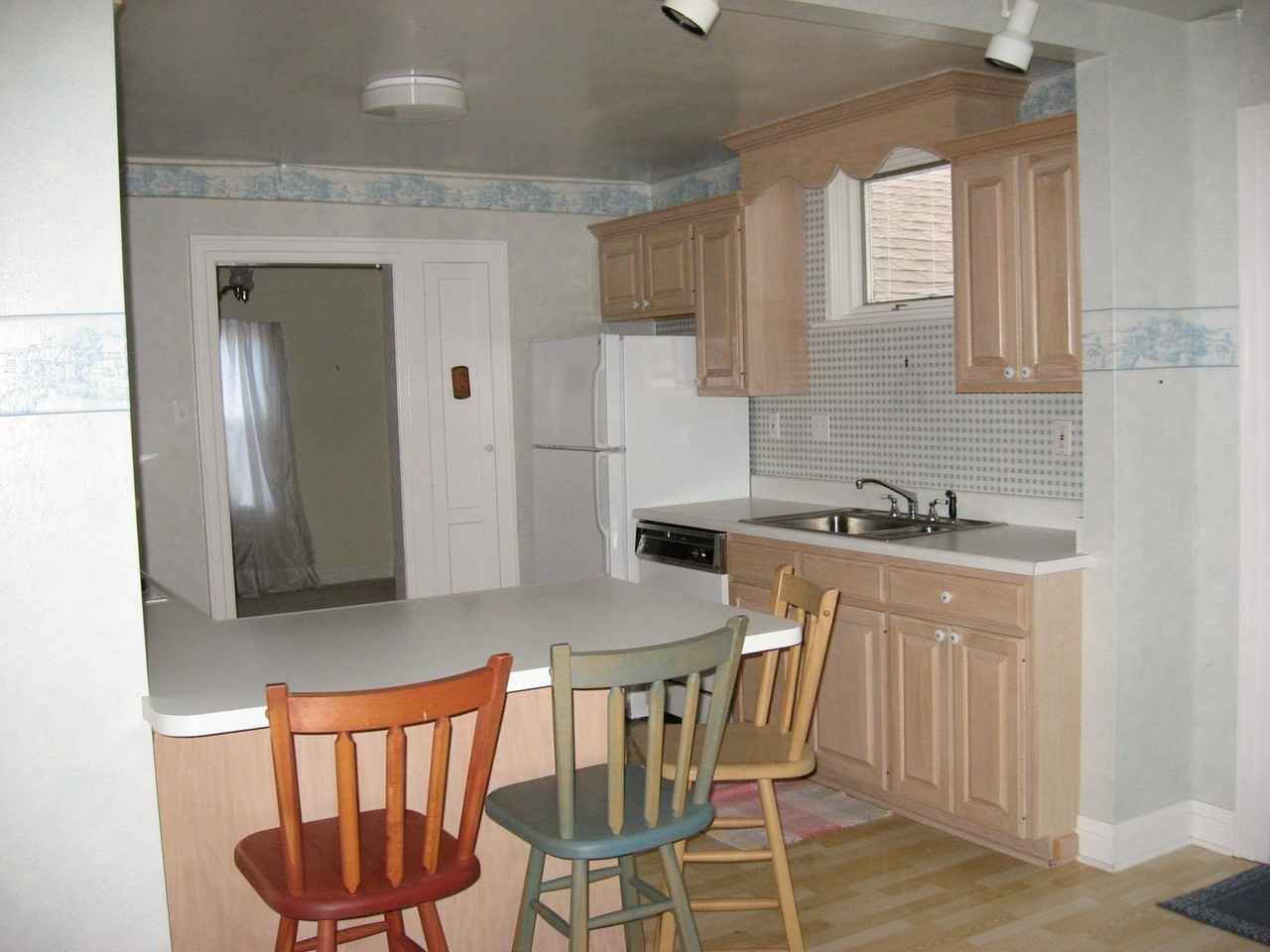 512 Virginia Avenue - Photo 6 of 8