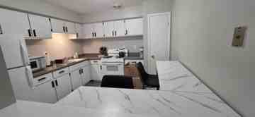 featured image of 3505 S Ellen St