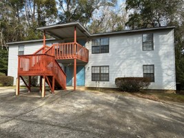 featured image of 705 Pointe Ct