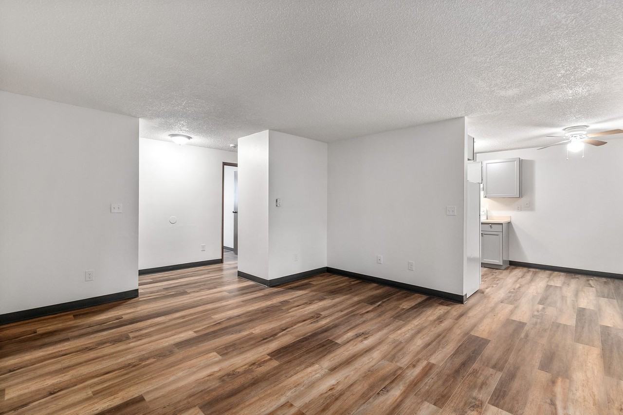 Shadow Wood Apartments - Photo 3 of 18