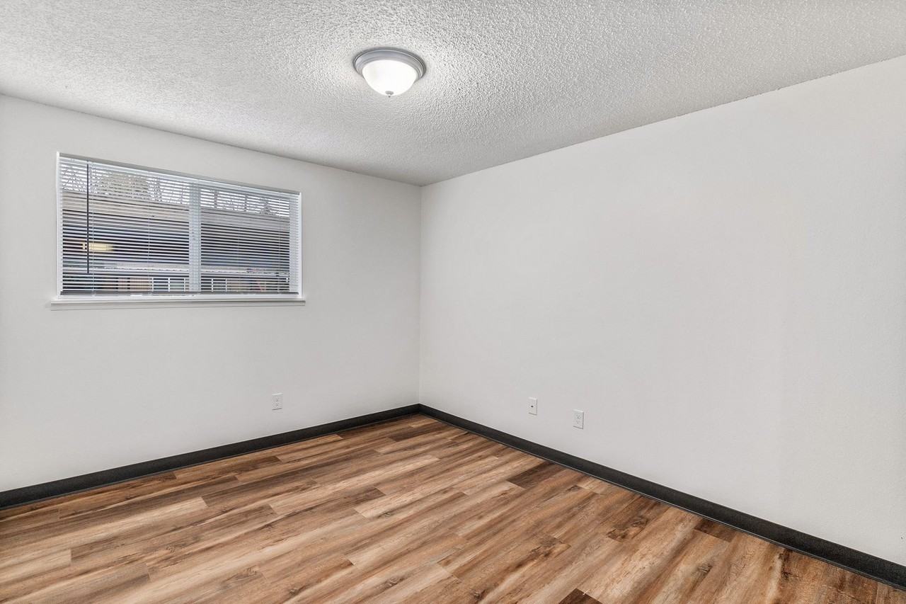 Shadow Wood Apartments - Photo 7 of 18