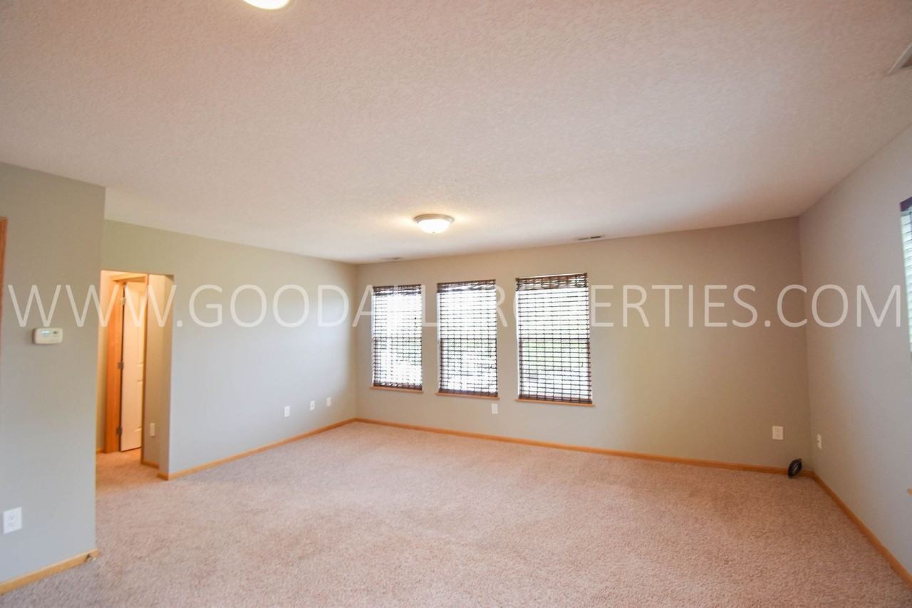 3107 Sw Arlan Ln - Photo 3 of 16
