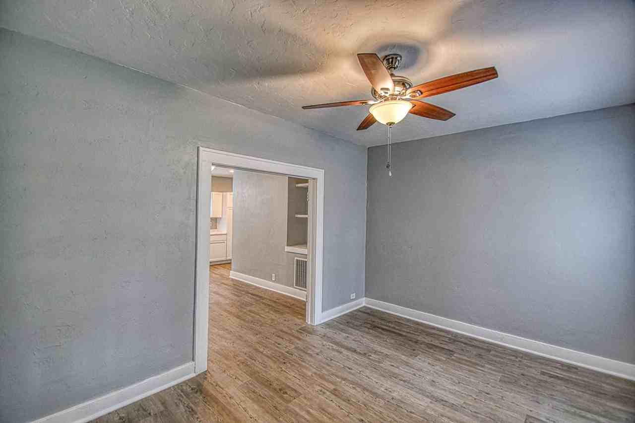 712 S Pickard Ave - Photo 7 of 26