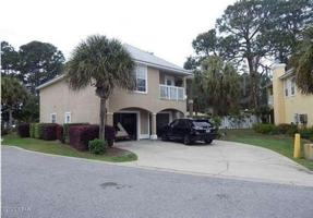 featured image of 7009 N Lagoon Dr