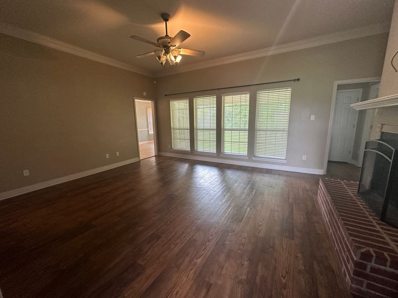 4896 Fairview St - Photo 2 of 13