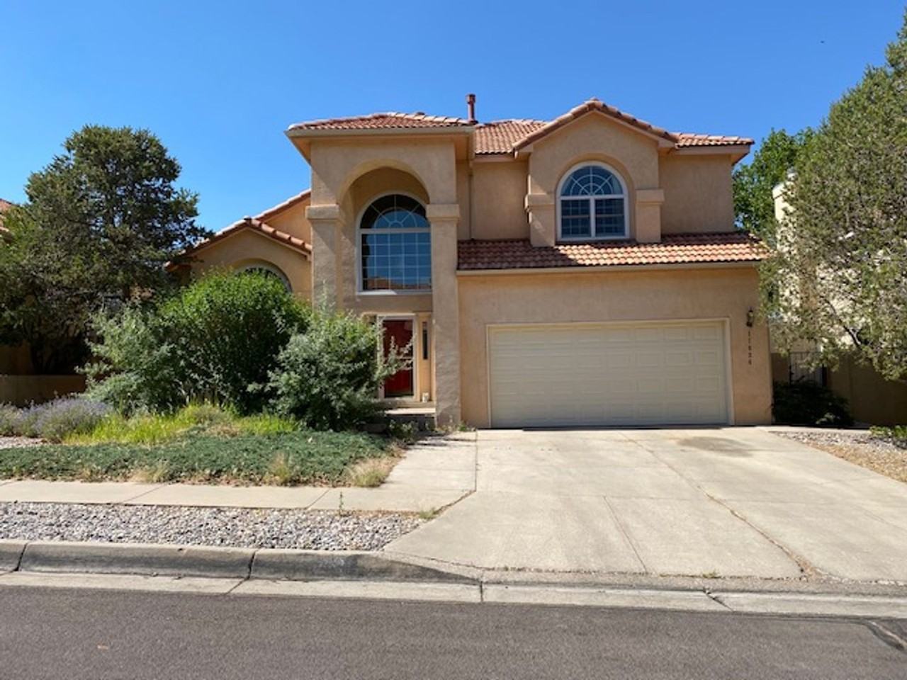 11824 Caribou Ave Ne - Photo 2 of 20