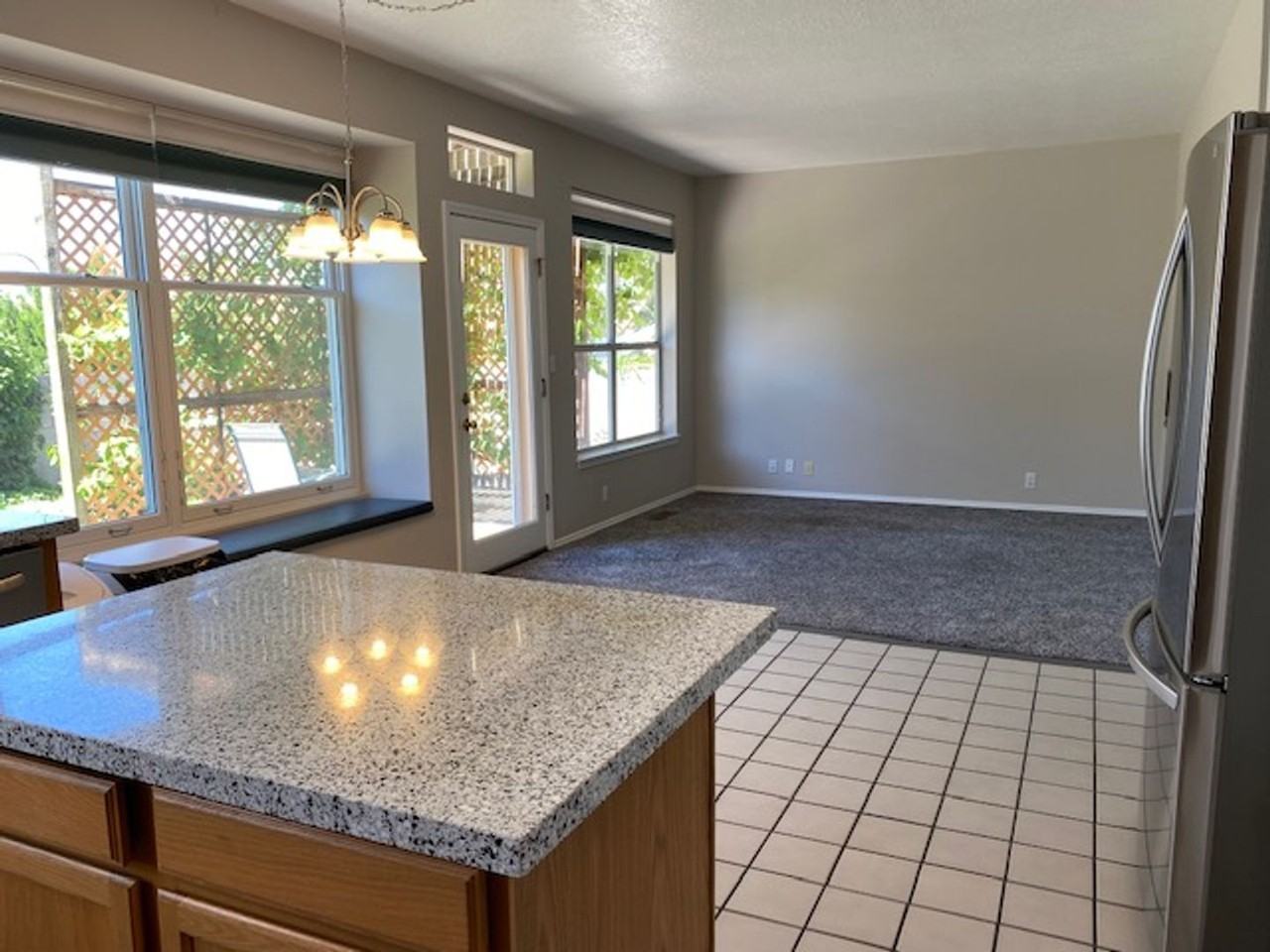 11824 Caribou Ave Ne - Photo 4 of 20