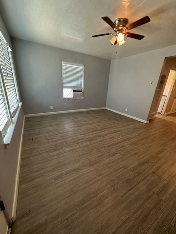 31 W Morton Ave - Photo 2 of 7