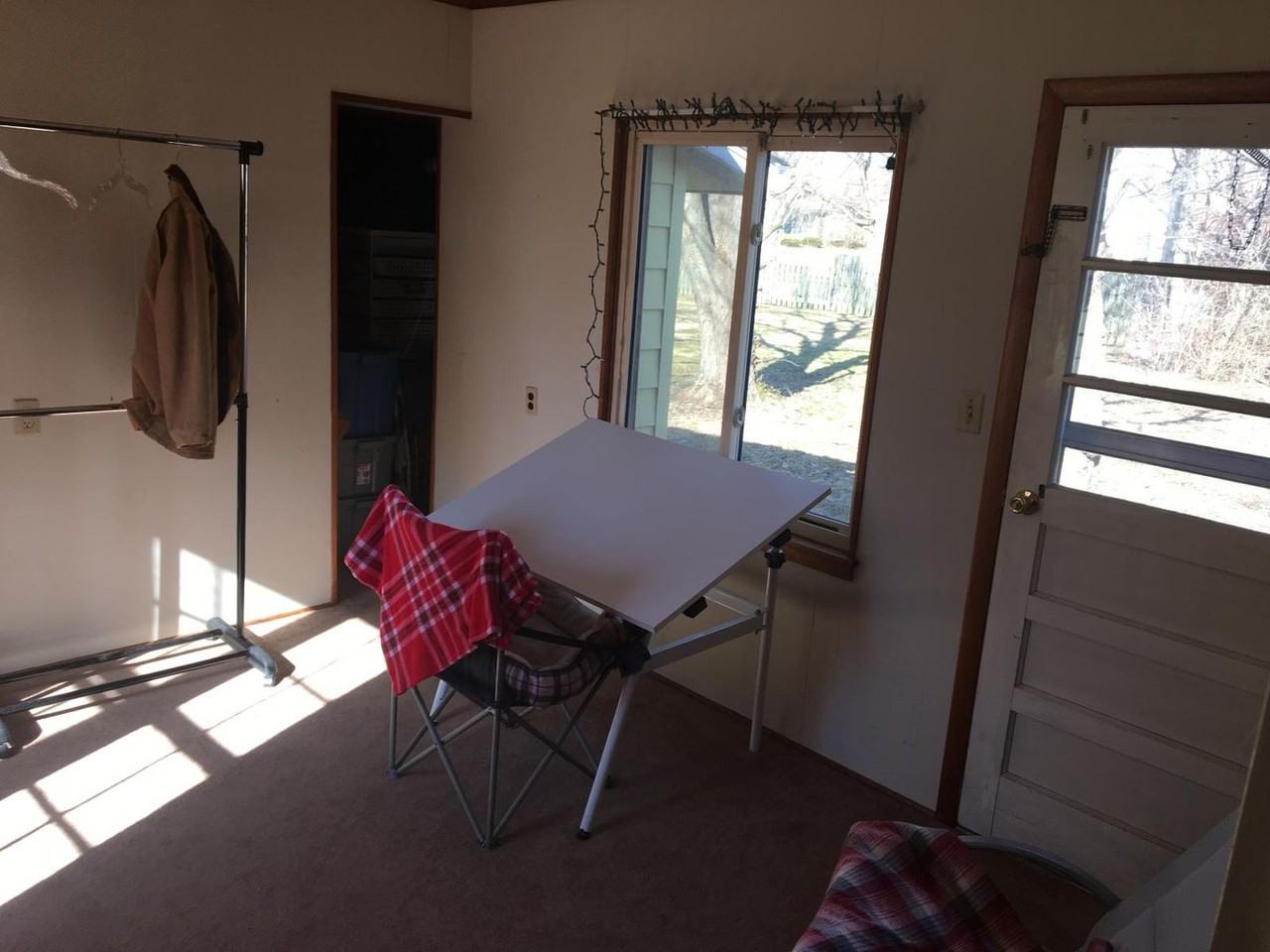 1150 Windsor Dr - Photo 4 of 11