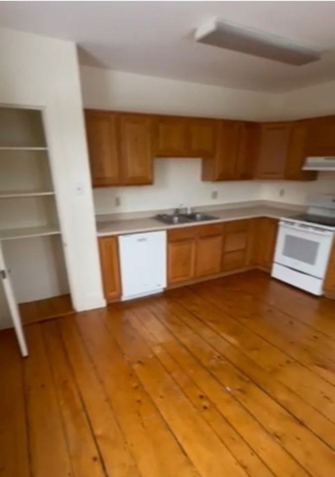 113 Lyme Rd - Photo 2 of 41