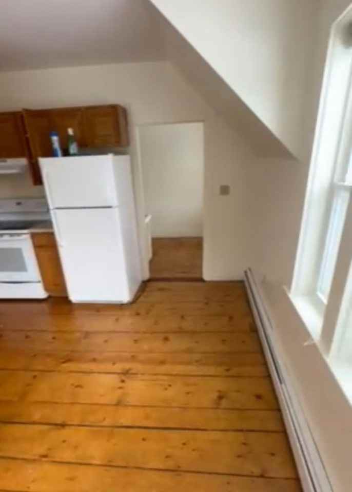 113 Lyme Rd - Photo 3 of 41