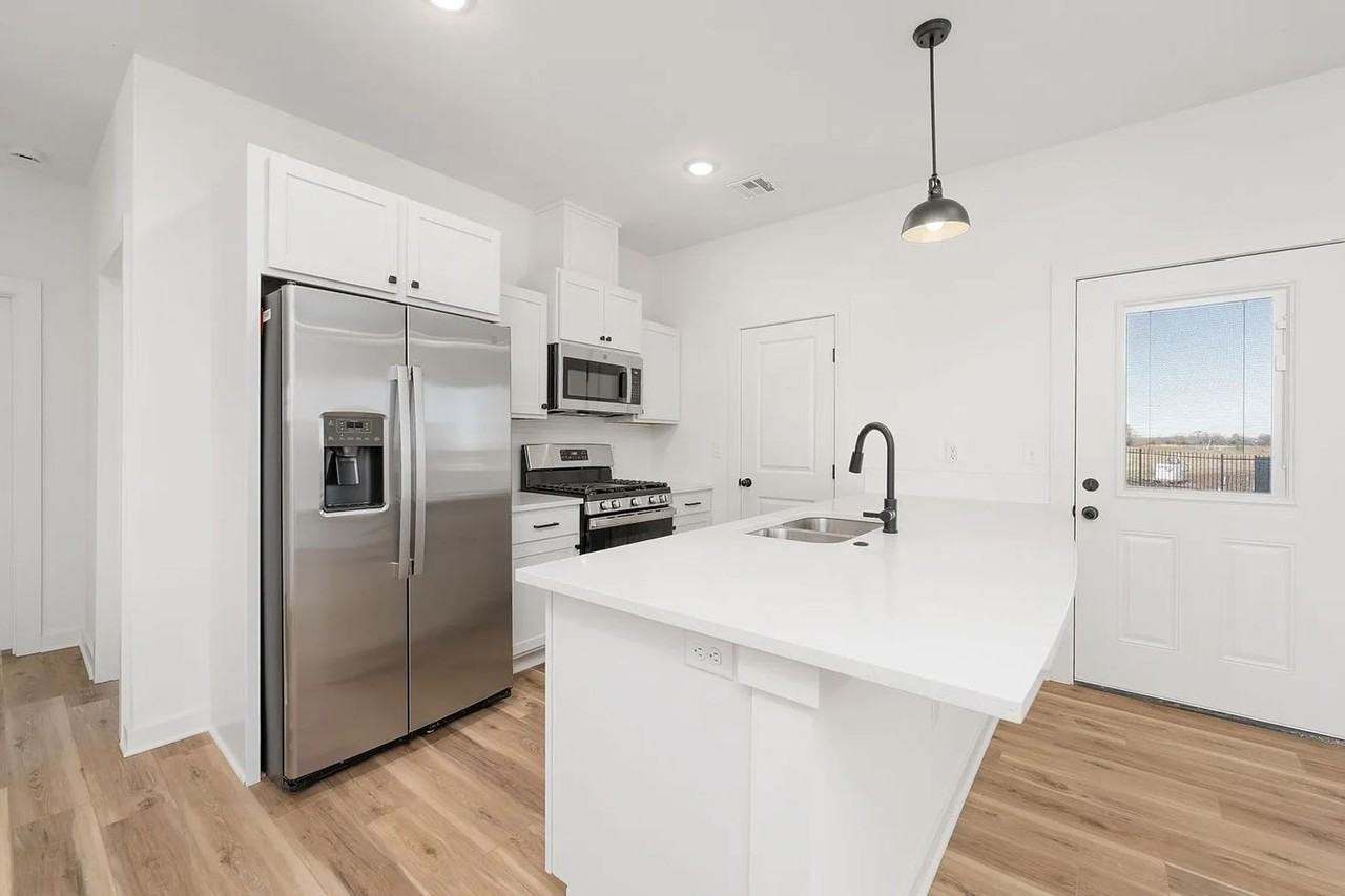2157 E Elk Ridge Ave - Photo 3 of 12