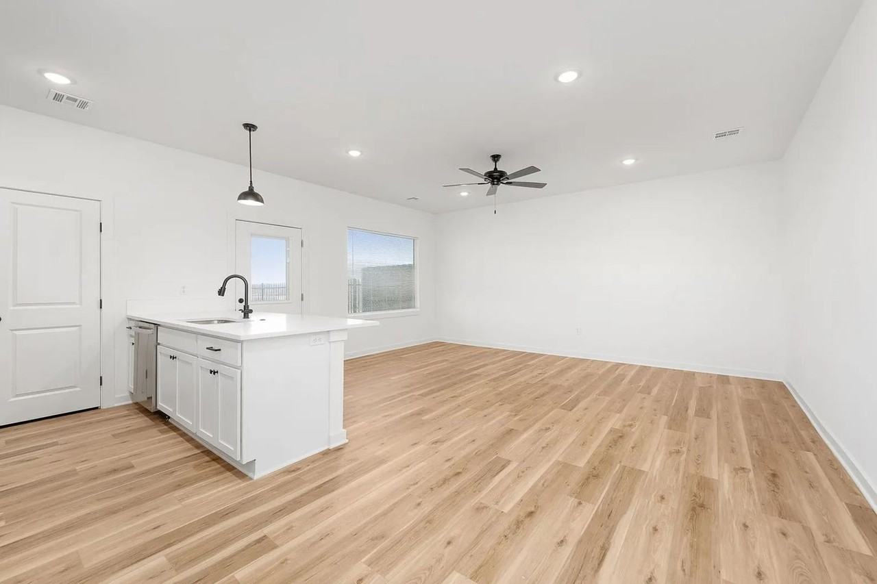 2157 E Elk Ridge Ave - Photo 4 of 12