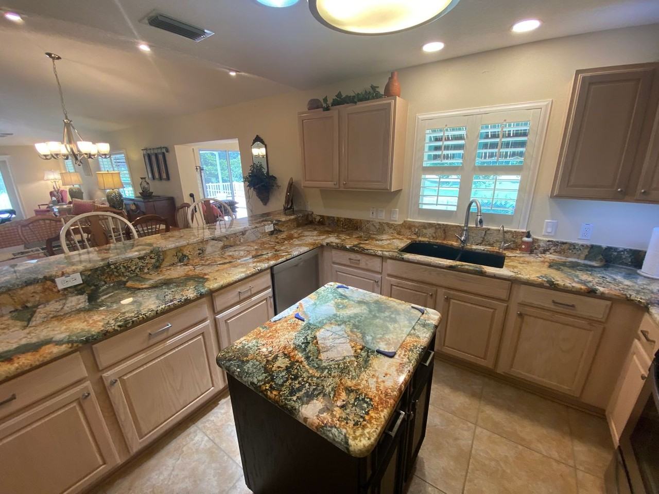 3301 Archer Ave - Photo 6 of 37