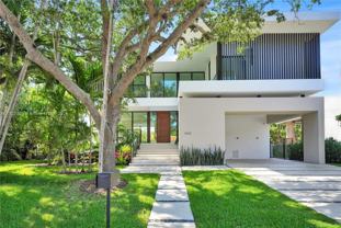 100 Hampton Ln - Photo 1 of 1