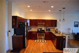 547 547 Sayre Ave Avenue #202 - Photo 1 of 1