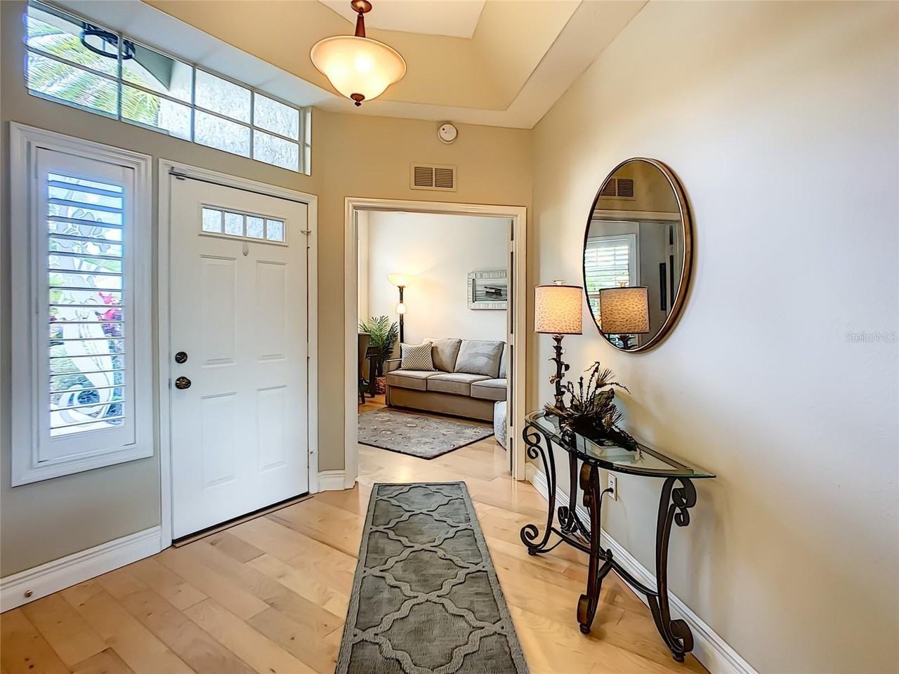 539 Fallbrook Dr - Photo 5 of 50