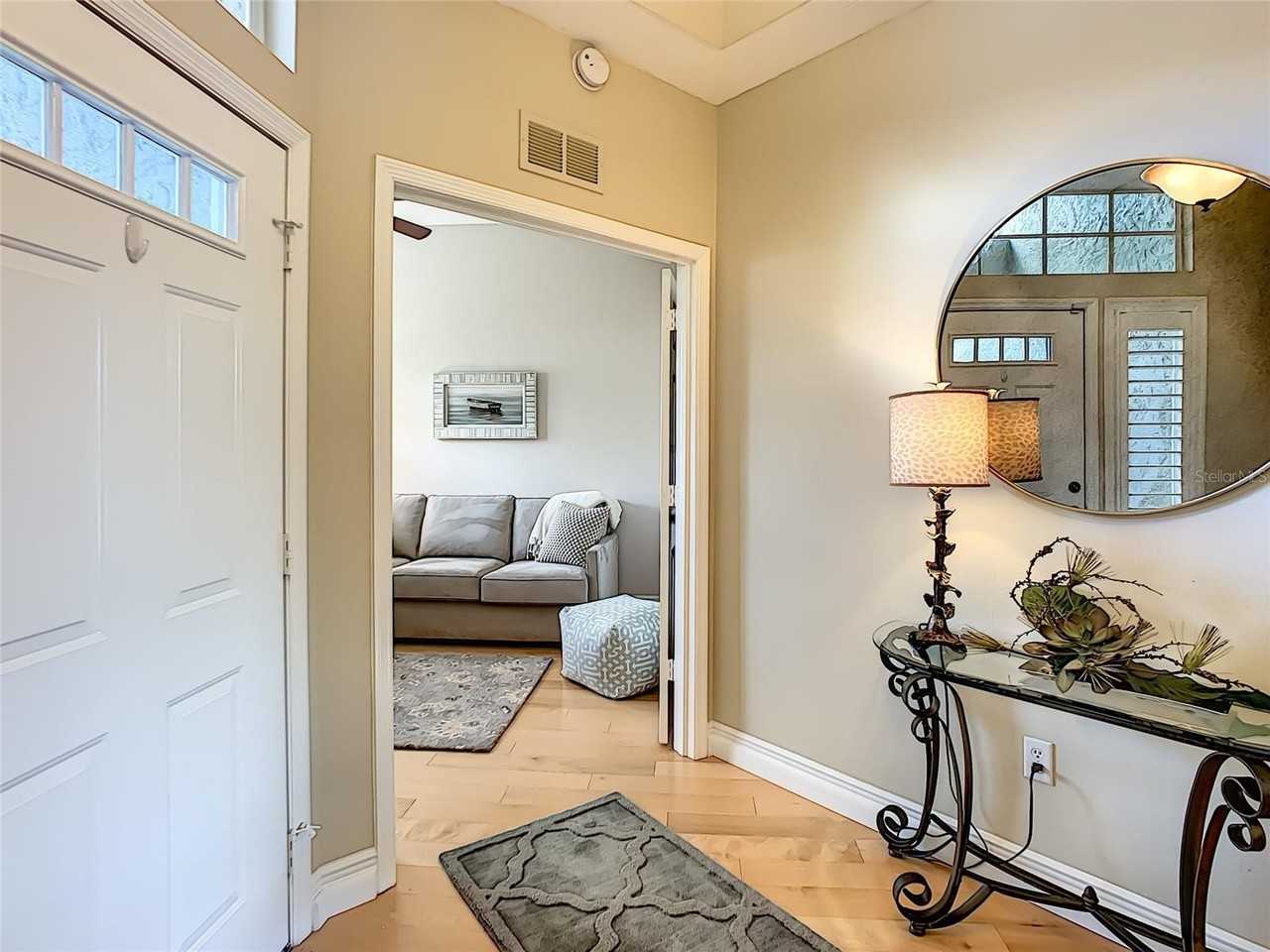 539 Fallbrook Dr - Photo 6 of 50